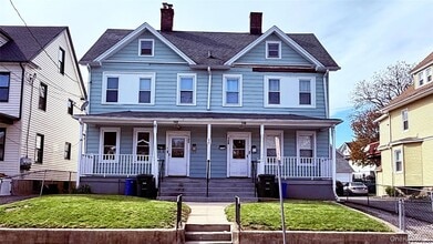 Building Photo - 142 Smith St