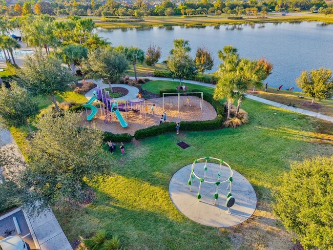 Building Photo - 5709 Silver Sun Dr