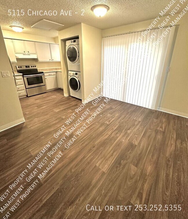 Building Photo - 5115 Chicago Ave SW