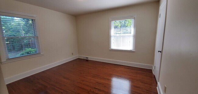 Building Photo - BH-NCH2019