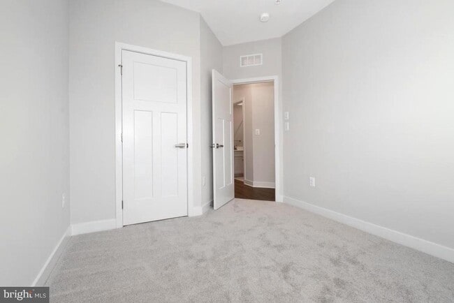 Building Photo - 11003 Resort Road