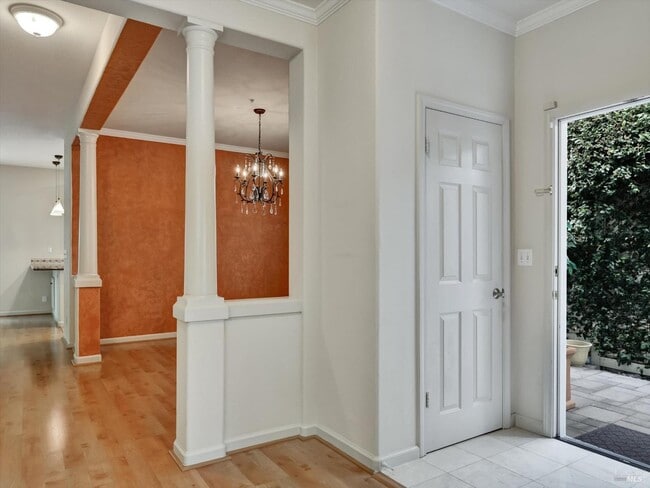 Building Photo - 128 Baypoint Dr