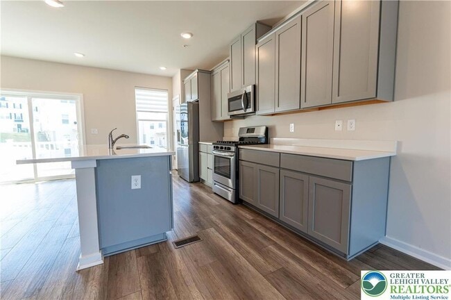 Building Photo - 4936 Brookside Ct