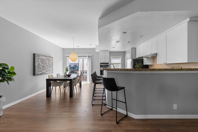 Building Photo - $3,350.00 - 2 Bedroom, 2.5 Bathroom Condo ...