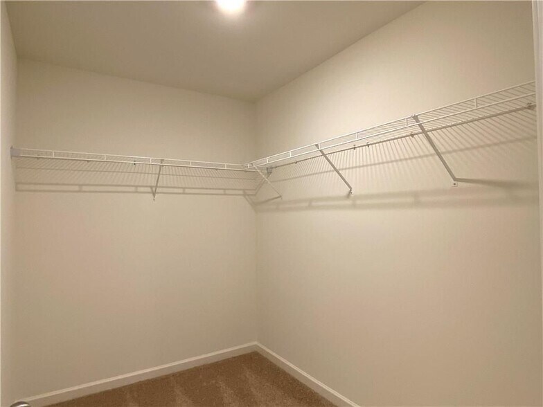 Building Photo - 239 Grand Central Wy