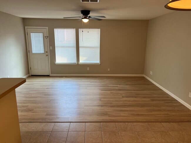 Building Photo - 1110 Mulkey Ln