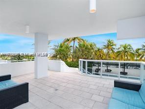 Building Photo - 9201 Collins Ave