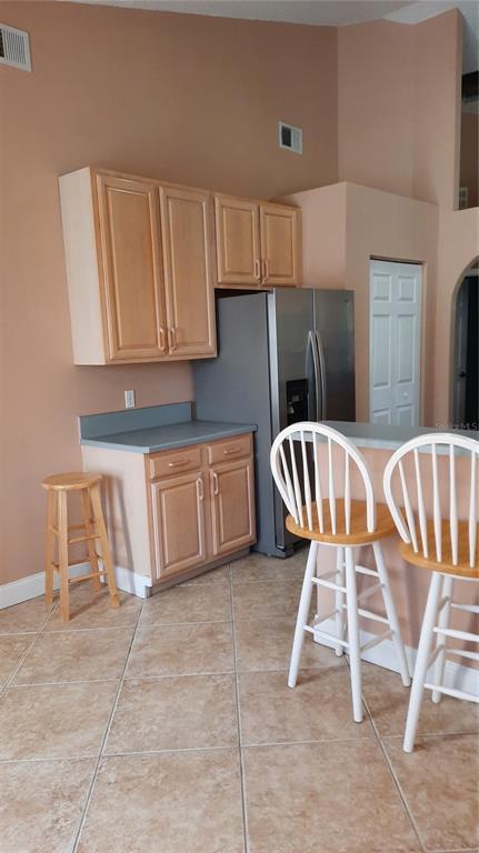 Building Photo - 58 Burning Bush Dr