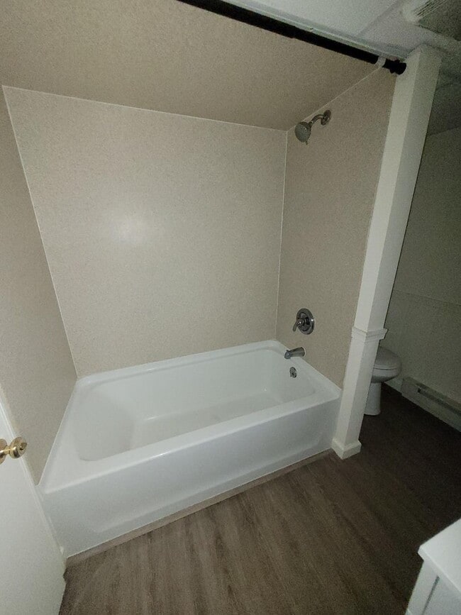 Building Photo - 135 W Main Street