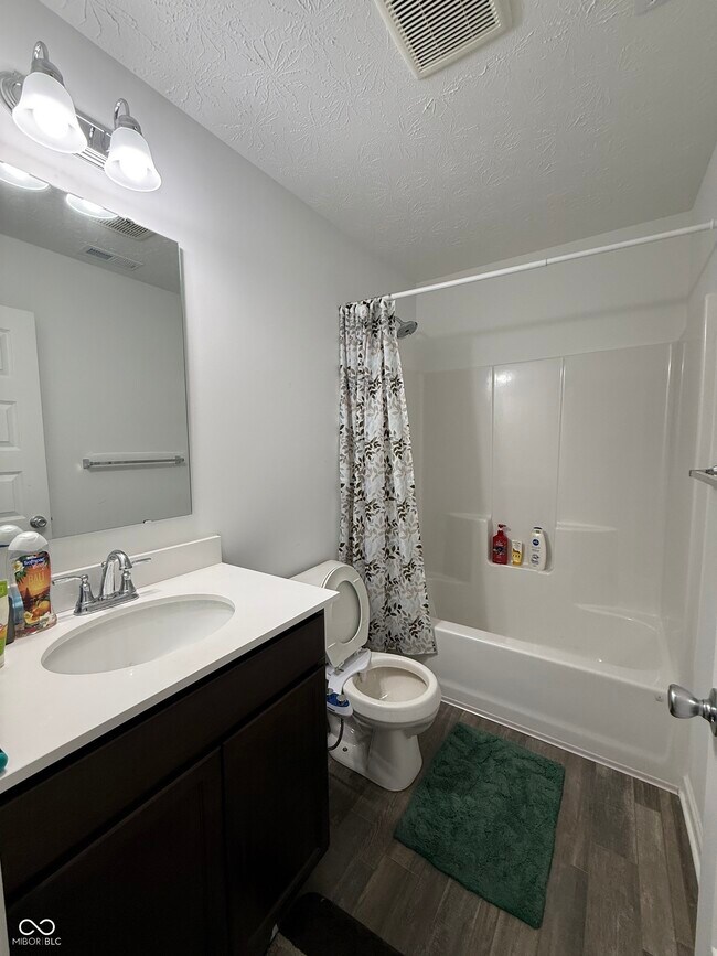 Building Photo - 6241 Buck Blvd