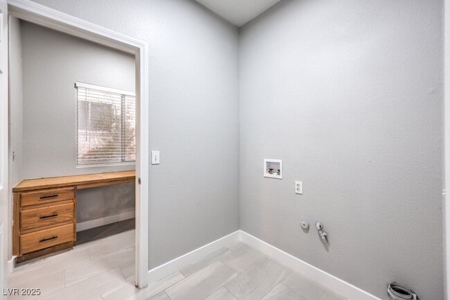 Building Photo - 2919 Cafe Racer Ct