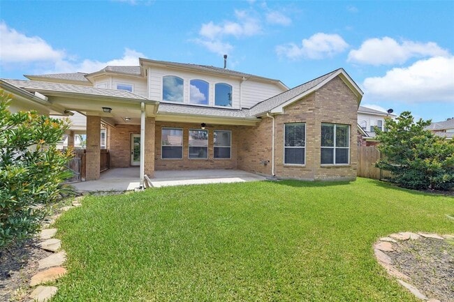 Building Photo - 20419 Windrose Bend Dr