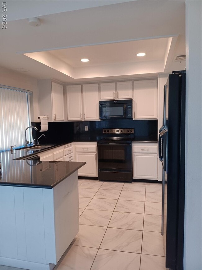 Building Photo - 6221 Peppermill Dr