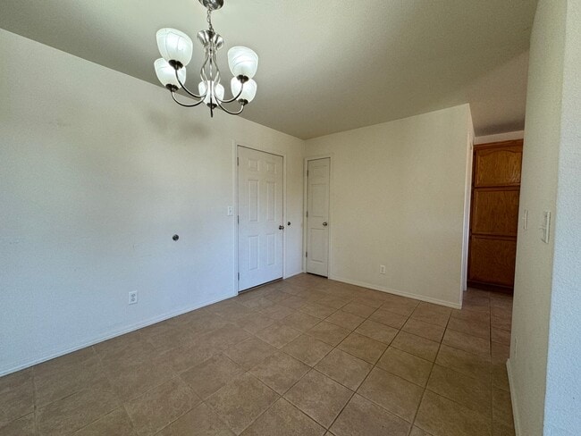 Building Photo - Spacious 3-Bedroom Duplex Located within C...