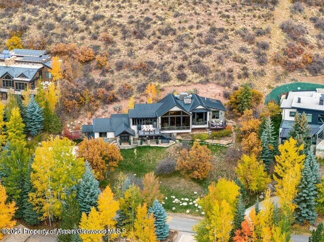 Building Photo - 349 Draw Dr