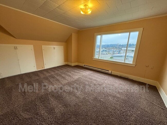 Building Photo - 507 1/2 N 5th St