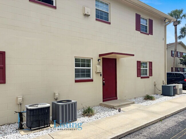 Building Photo - 5505 Hernandes Dr