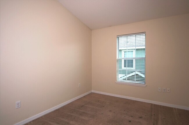 Building Photo - 10243 Lake District Ln