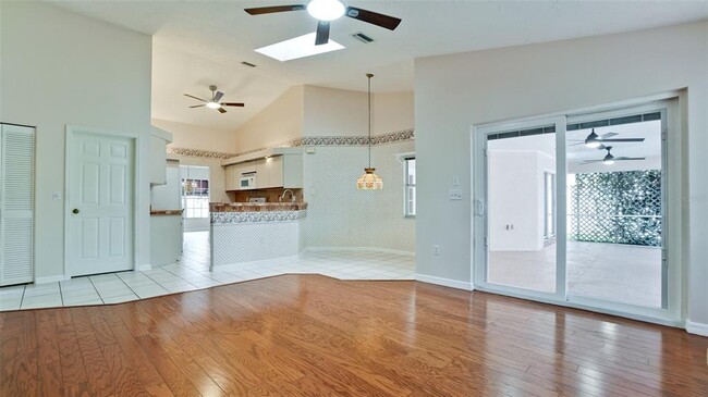Building Photo - 407 68th Ave Dr W