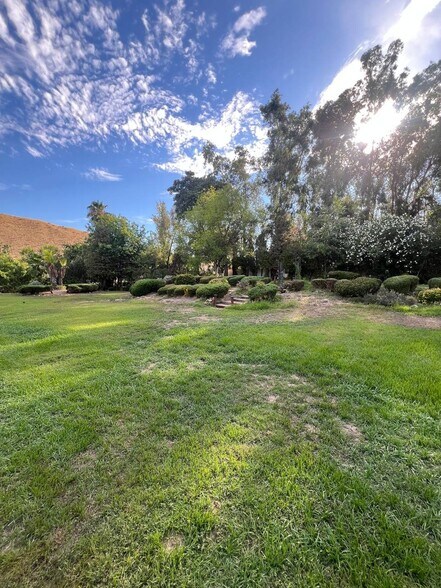 Building Photo - 7501 Uplands of the Kern Dr