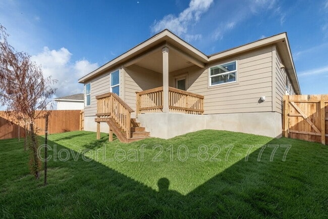 Building Photo - 706 Red Fld Wy
