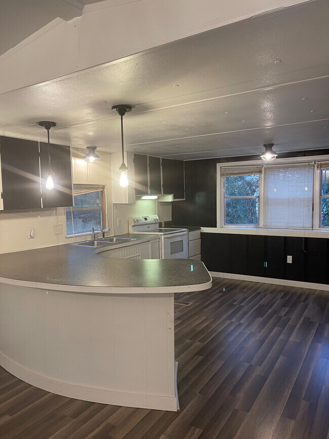 Building Photo - 2315 Geri Ann Ln