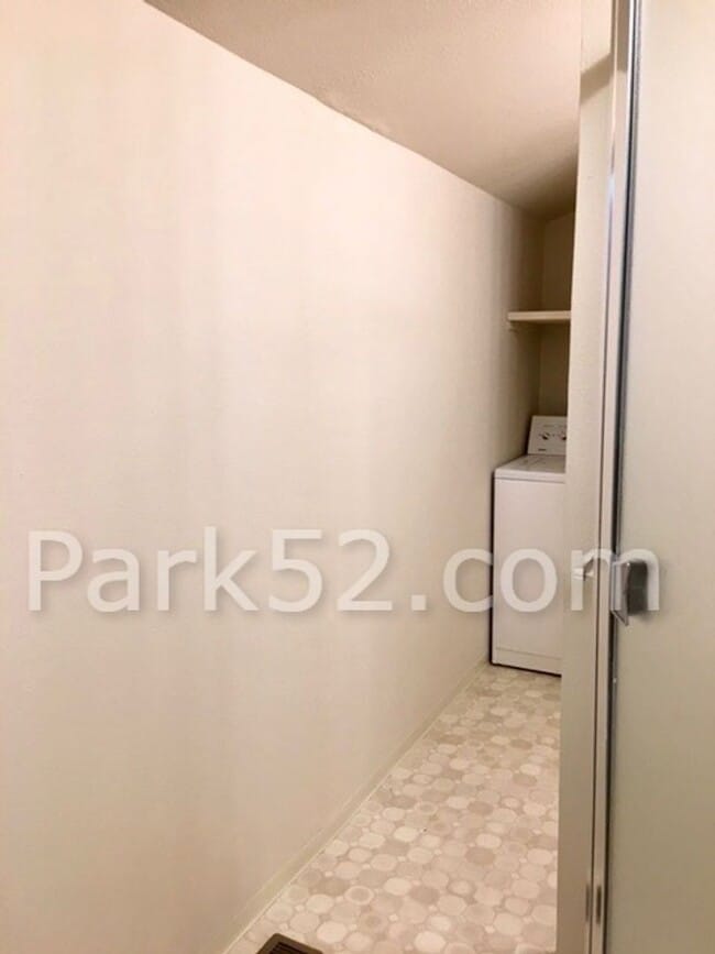 Building Photo - Tacoma Area Single Family cottage