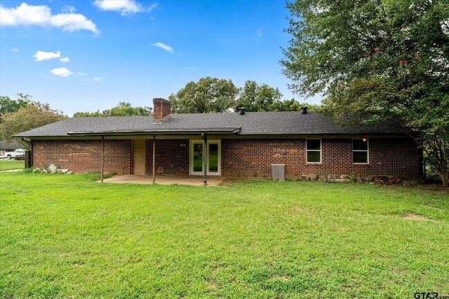 Building Photo - 524 Park Ln