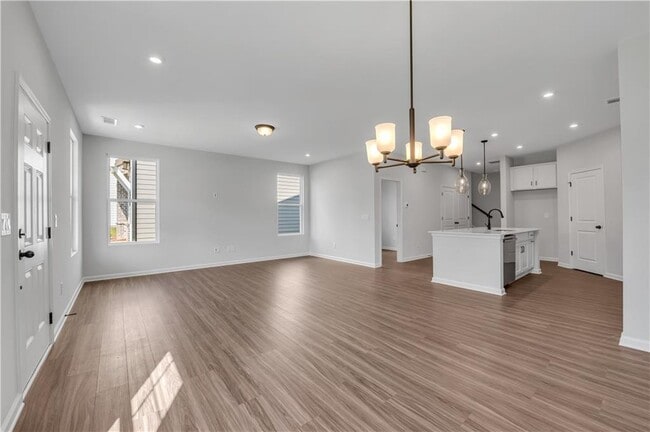 Building Photo - 865 York Aly