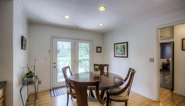 Building Photo - Charming 2 Bedroom In Benson!!