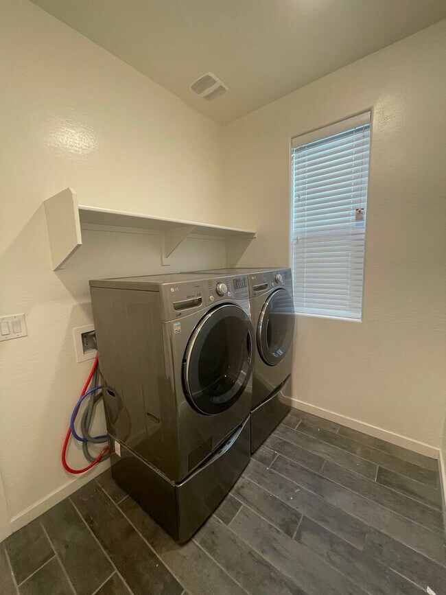 Building Photo - 300 N GILA SPRINGS BLVD #114
