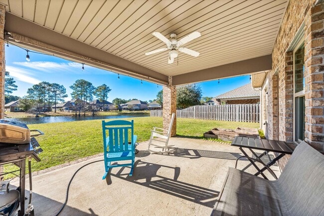 Building Photo - 169 Windchime Way