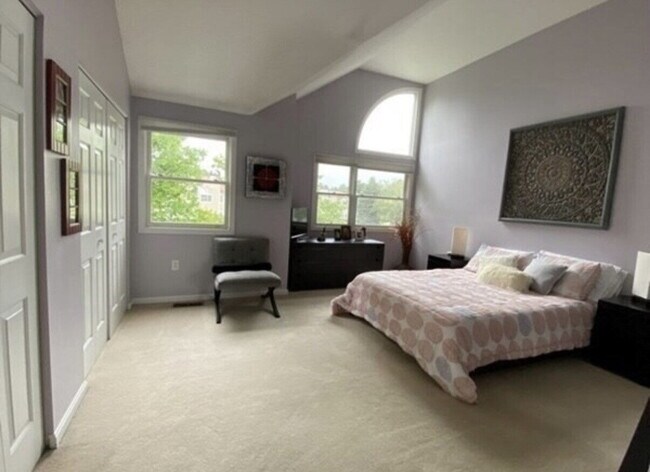 Building Photo - 10 Merganser Way