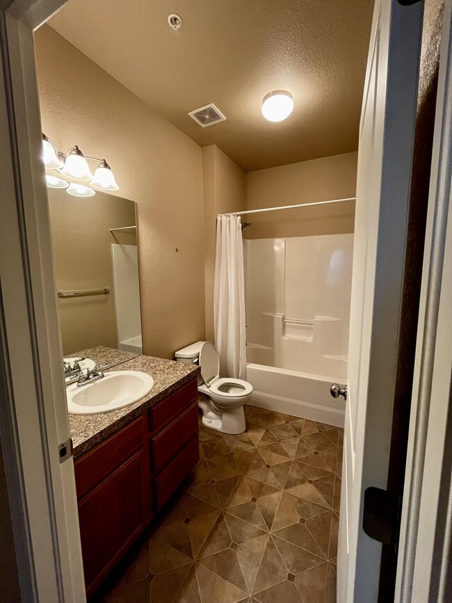 Building Photo - 6915 W 3rd St