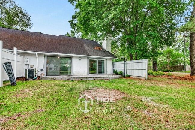 Building Photo - Spacious Home in the Heart of Summerville
