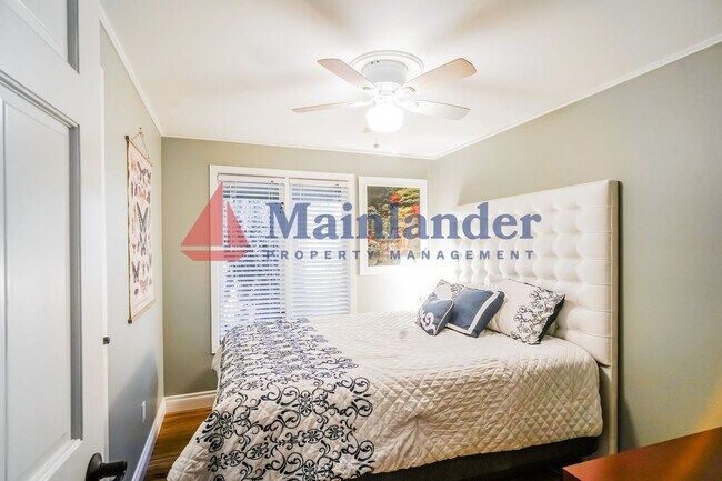 Building Photo - Tastefully Updated Home with a Beautifully...
