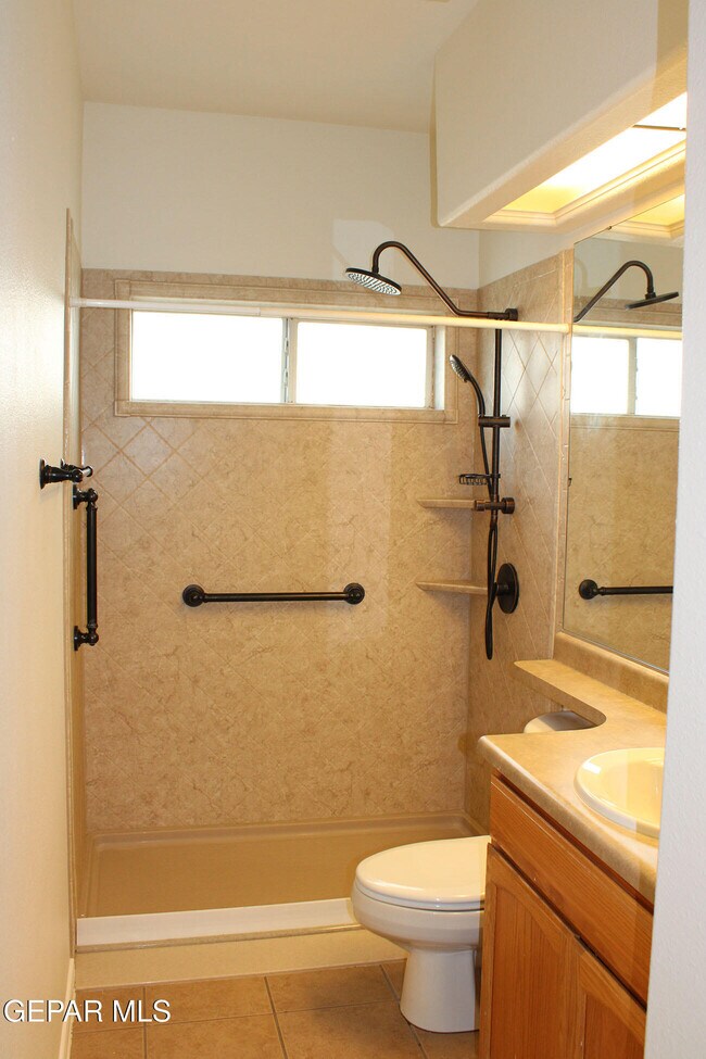 Building Photo - 6027 Becca Dr