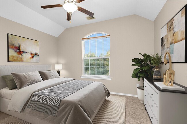 Building Photo - 115 N Hawkhurst Cir