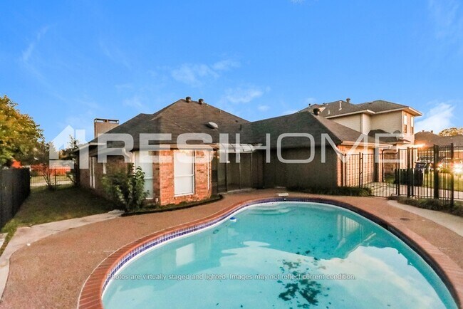 Building Photo - 3853 Alto Ave