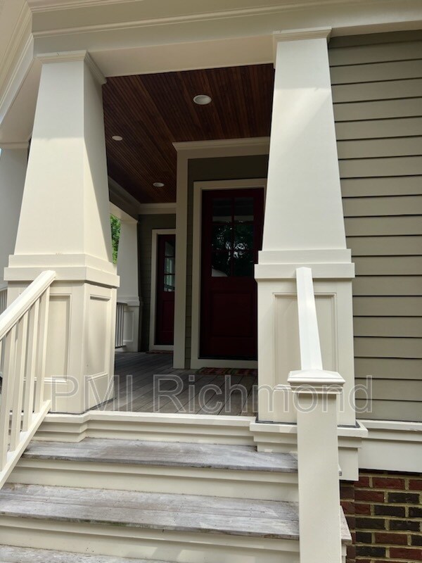 Building Photo - 2761 Live Oak Ln