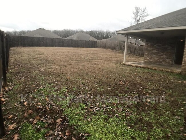 Building Photo - 6105 Red Cedar Cir