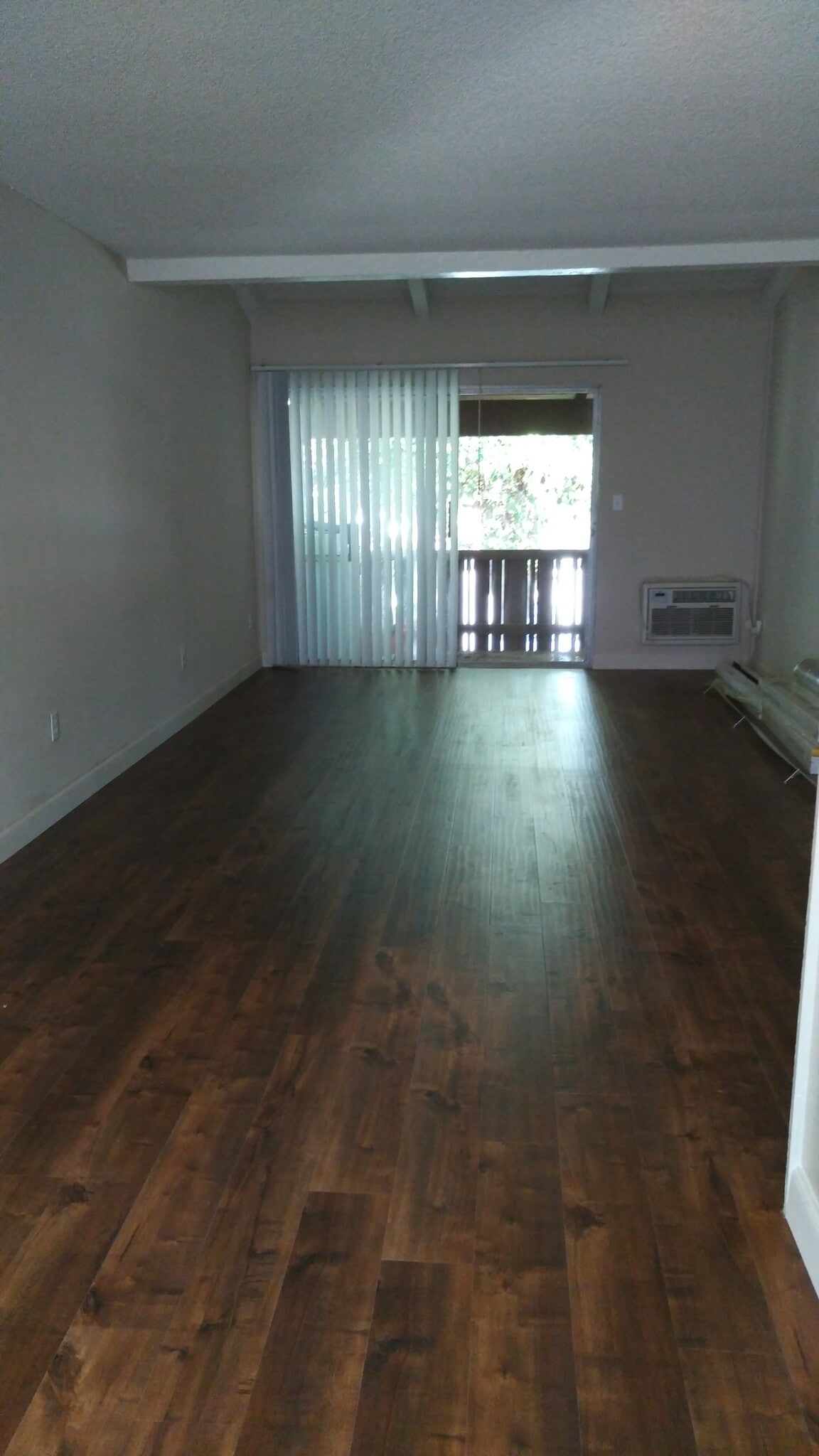 Building Photo - 1000 W MacArthur Blvd