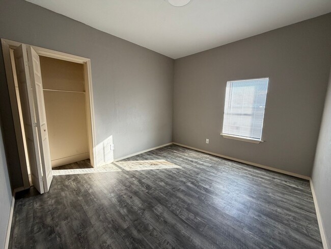 Building Photo - Ada OK Rental