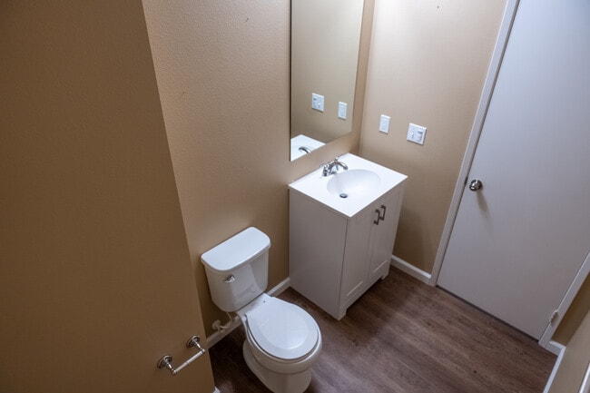 Building Photo - Woodmont