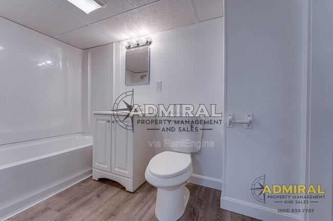 Building Photo - 6 Dora Dr