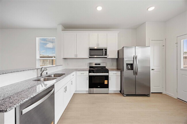 Building Photo - 21464 Austell Pond Dr