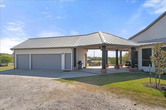 Building Photo - 1095 Stinson Rd