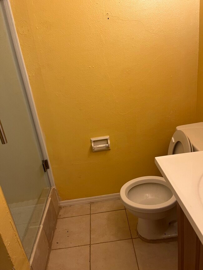 Building Photo - 5519 Cannonway Dr