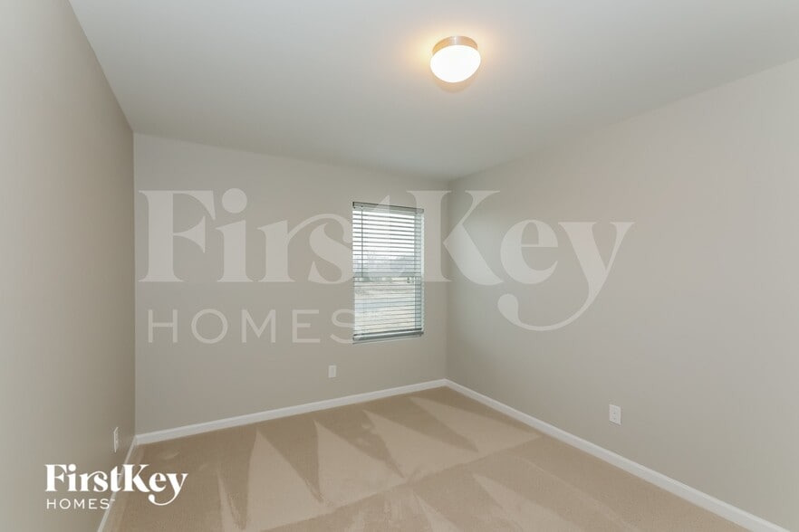 Building Photo - 306 Prosperous Path