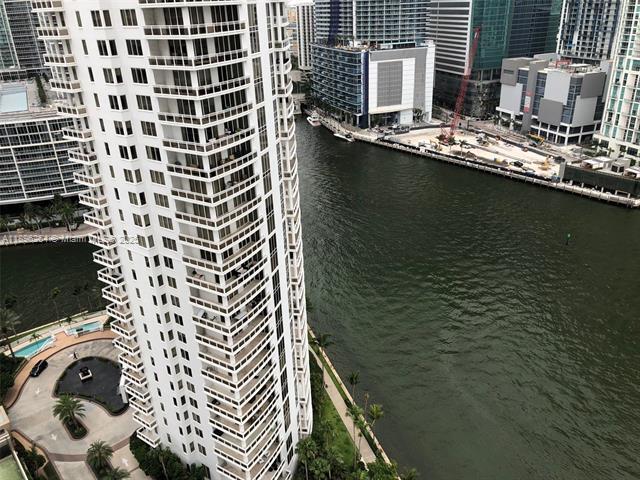Building Photo - 900 Brickell Key Dr
